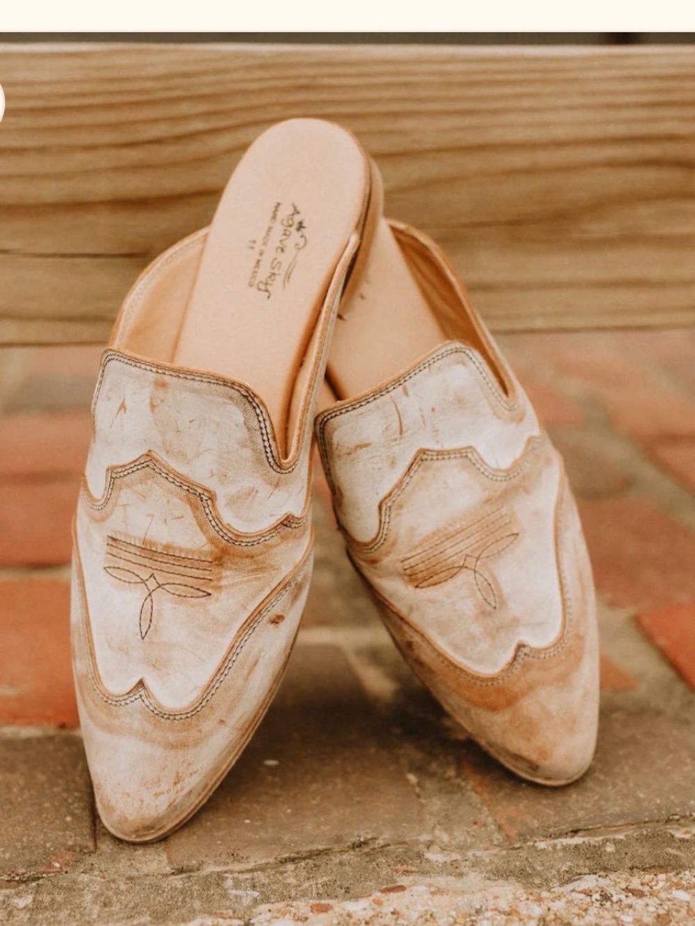 Women's Leather Slip-On Mules in Distressed Cream